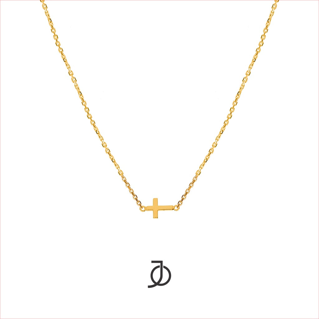 JO MINI GOLD CROSS WITH THIN CHAIN