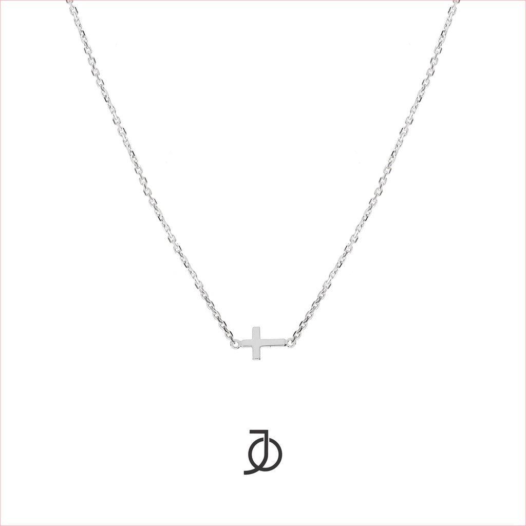 JO MINI GOLD CROSS WITH THIN CHAIN