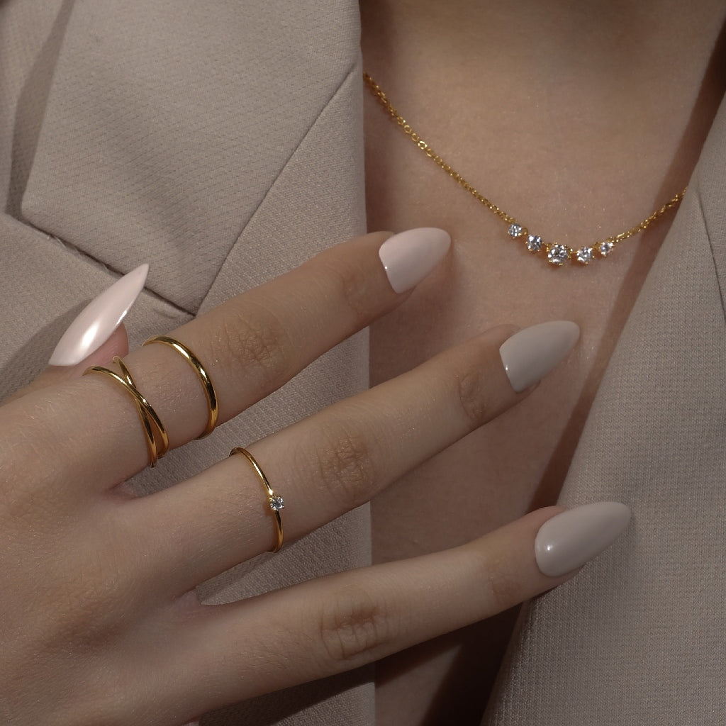 JO 5 Gradating Diamonds Chain Necklace