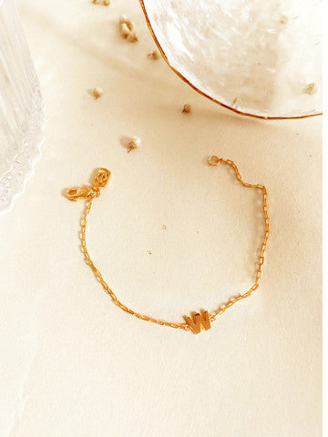 JO Alphabet Mini Paper Clip Bracelet