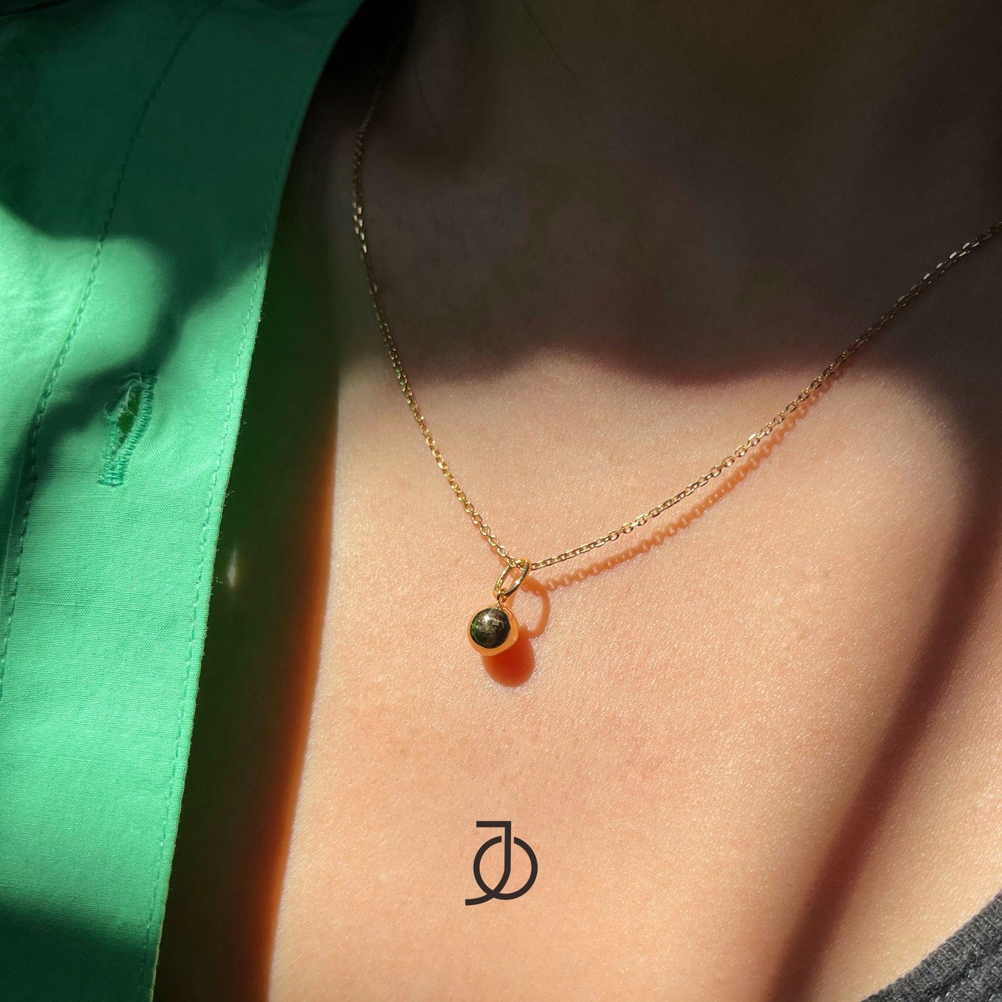 JO Mini Drop Ball Pendant 17k