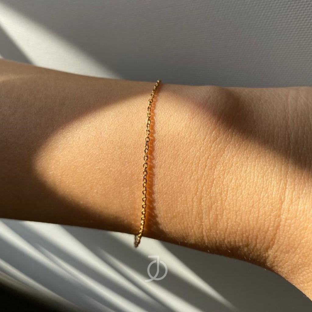 JO Thin Bracelet